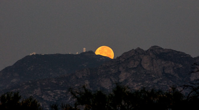 Moonset, 31 Aug 2012